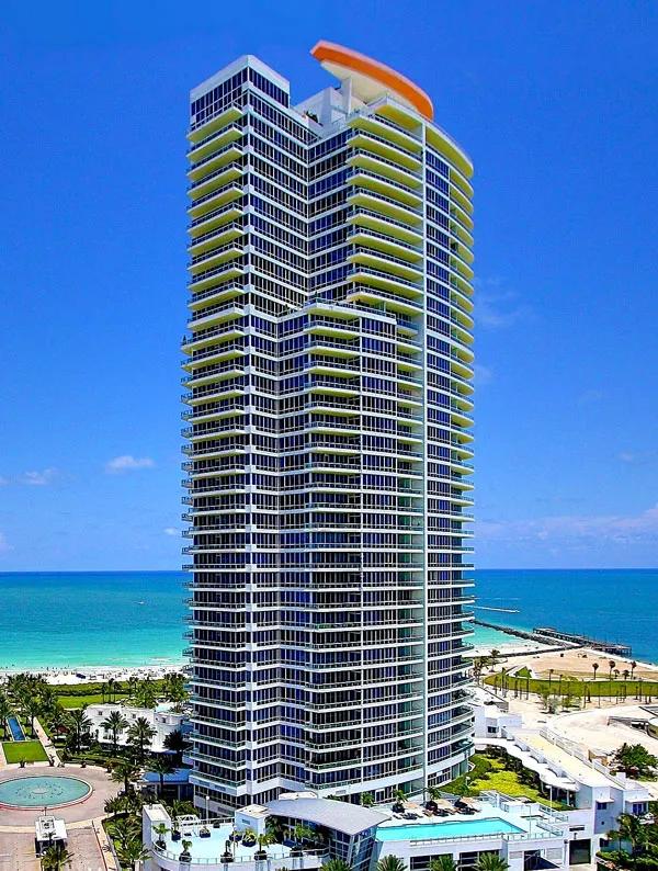 Continuum On South Beach