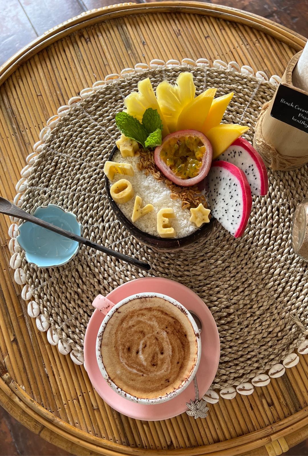 image of Beach Coconuts Bowls