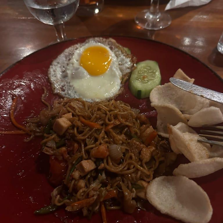 Lgood Bar And Grill Lembongan