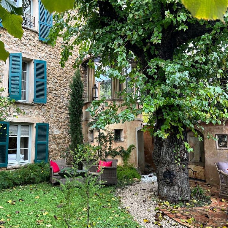 image of Les Rosées